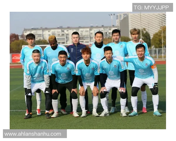 足球明星拍照技巧揭秘如何在镜头前展现最佳状态与魅力