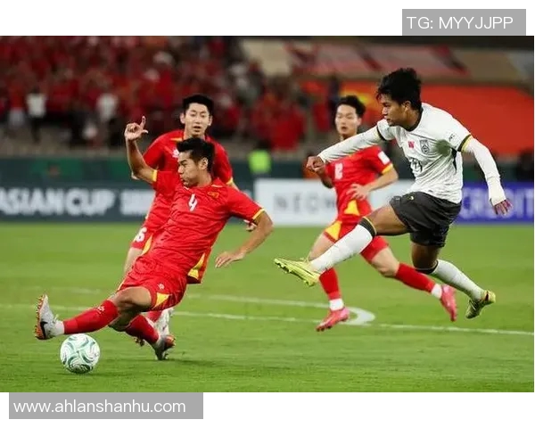 沙特U23对阵伊朗年轻队的精彩较量即将上演，谁能笑到最后